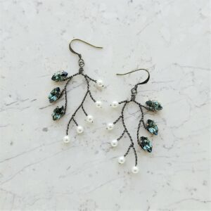 orecchini pendenti verde e bianco