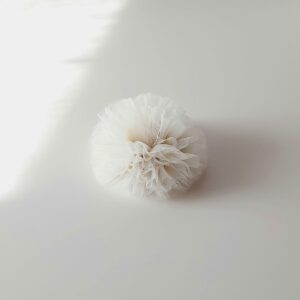 fiore in tulle crema