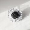 LBL_spi_004_spilla-fiore-in-pelle-gerbera-bianco-nero_black-white-leather-gerbera-flower-brooch_03