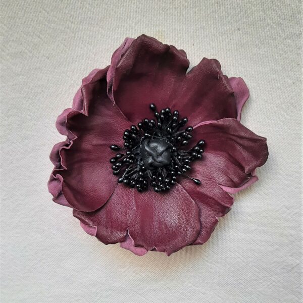 LBL_spi_006_spilla-fiore-in-pelle-papavero-viola_purple-leather-poppy-flower-brooch_01 spilla fiore papavero viola