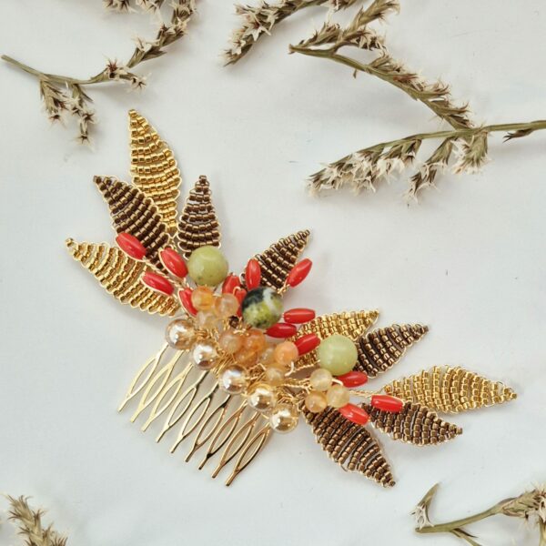 LBL_cap_100_fermaglio-oro-corallo-rosso-red-coral_and-semi-precious-stones-golden-comb.01