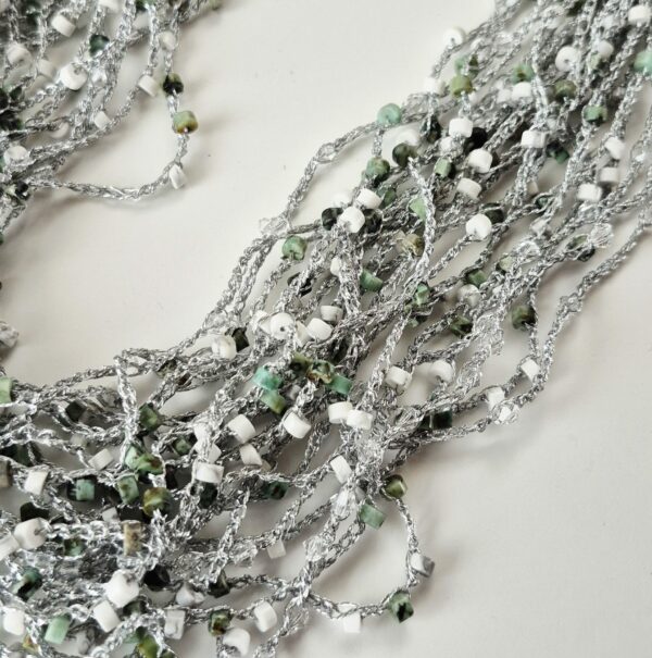 collana-multifilo-pirte-dure-e-cristalli-multi-strand-necklace-with-semiprecious-stones-and-crystals_03