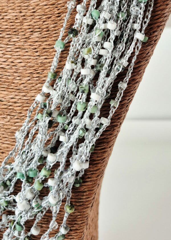 collana-multifilo-pirte-dure-e-cristalli-multi-strand-necklace-with-semiprecious-stones-and-crystals_06